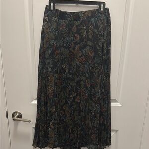 Reitmans Pleated Maxi Skirt